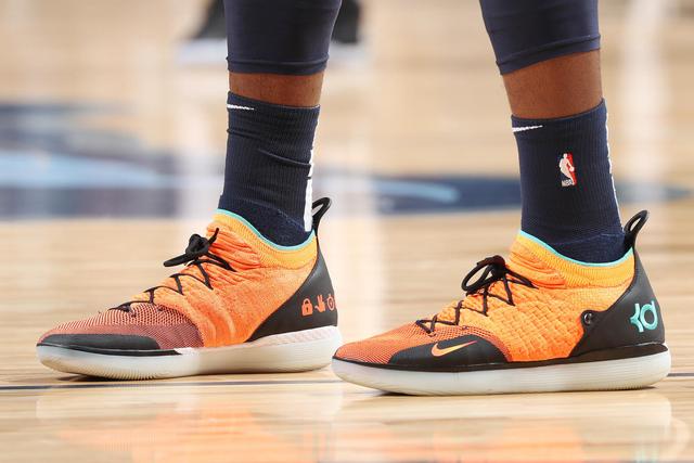 裁判与平台 裁判与平台