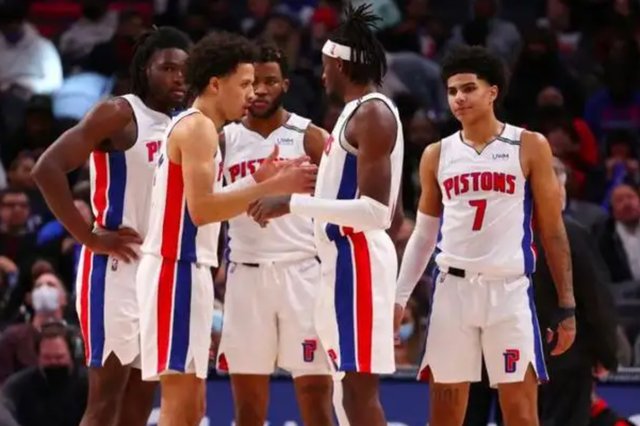 手后转弱侧 手后转弱侧